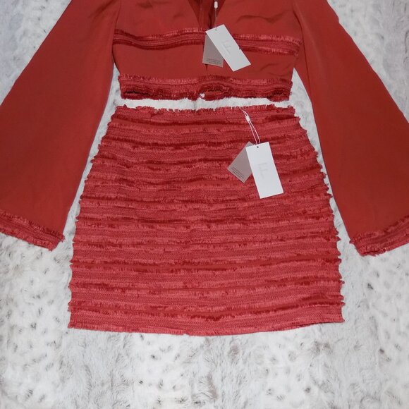 NWT Finders Keepers Orange Fringe Crop Top and Skirt Set - Picture 3 of 12